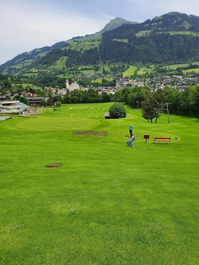 Retro Apartment Kitzbuehel Eksteriør billede